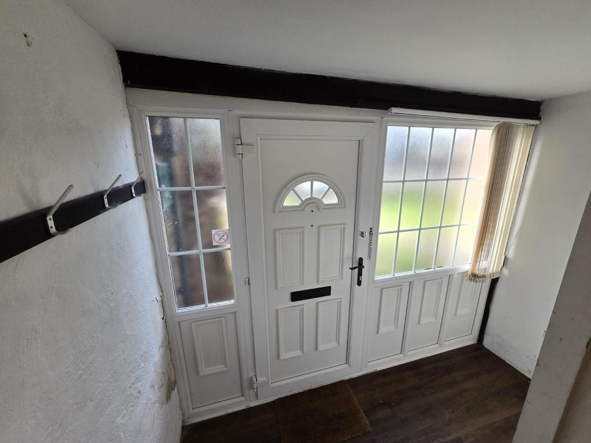 Beautiful 4 Bedroom House 7 Minutes From Luton Airport *